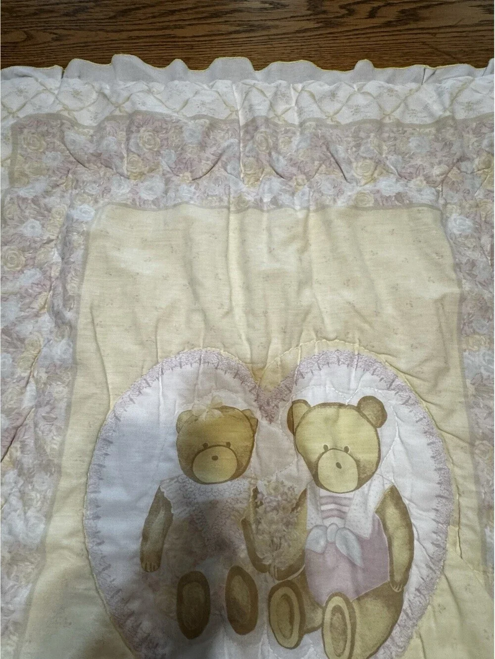 Vintage Junior Custom Quilting Mfg. Crib Quilt Teddy Bears Ruffled Quilted